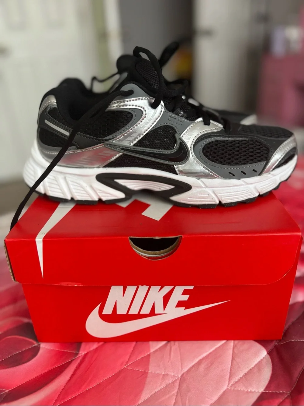 Nike Black and Silver Athletic Running Sneakers
